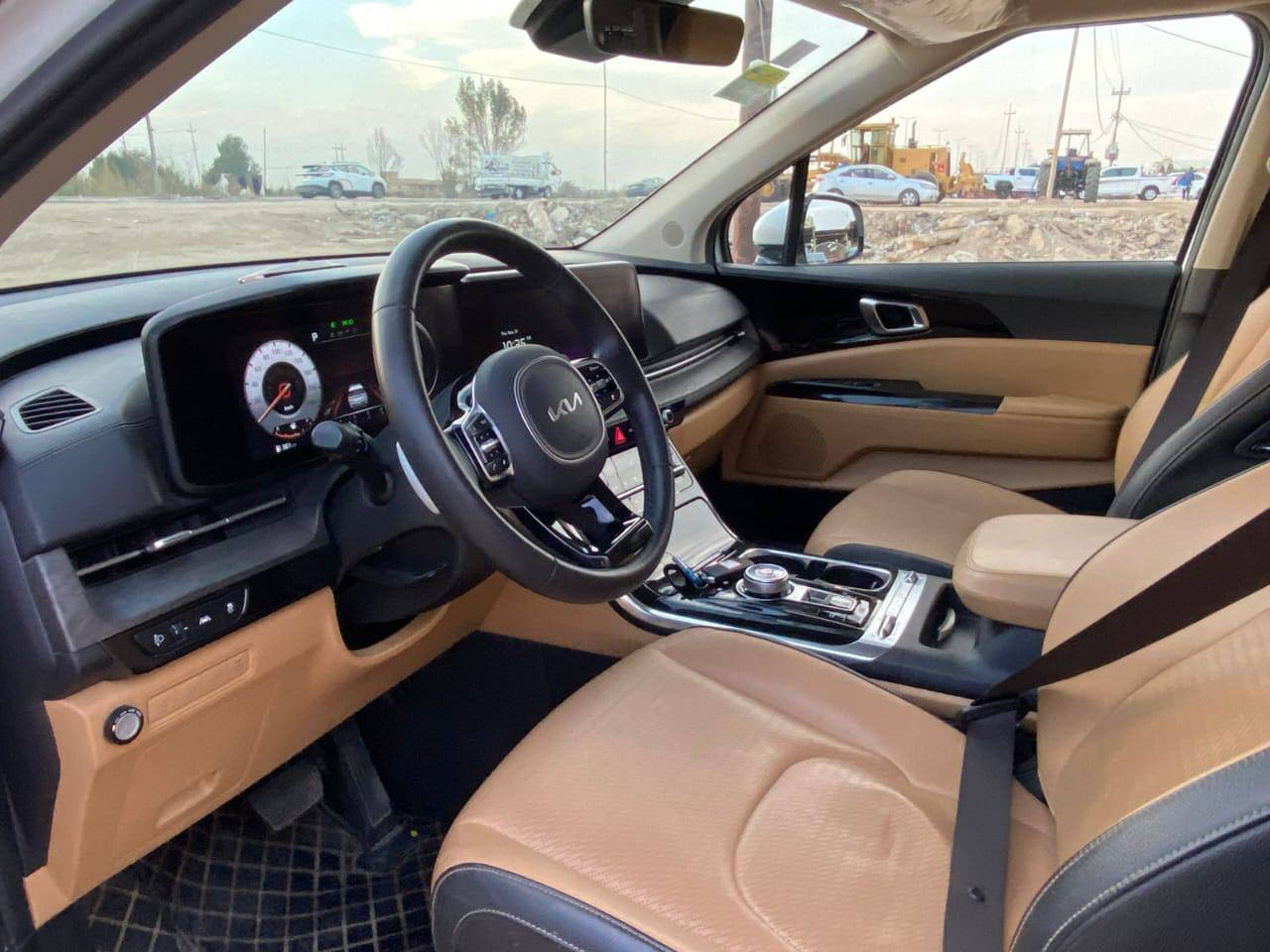 كيا كرنفال 2023 
وارد كوري بانزين غاز فقط 

كفالة 

مواصفات فول للأخير شنو ابالك بيها 

بصمة ابواب وتشغيل 

تشغيل عن بعد 

كير ماوس 

بردات كل الأبواب 

ابواب كهرباء 

جنطة كهرباء 

كشنات كهرباء وتدفئة وتبريد 

5 كامرات محيطية 360 درجة 

ويل كب كروم 

مري شفط 

عداد دجتل 

بك لايت لد 

لايت زنون + اشارة لد 

كشافات بلاجكتور 

اوتو هولد 

هاند بريك بصمة

تبريد 3 قطع + شاشة منفصل 

الأبواب بيها انارة من الداخل 

رادارات امامية وجانبية  وخلفية 

توقف ذاتي 

تحديد مسار 

قيادة ذاتية 

السيارة ماشية 19 الف كيلو حقيقي ما مصفر ولا ملعوب بيها 

سيارة وضع الشركة 

رقم مثنى مداور مباشرة

تحويل مباشر 

مكان السيارة السماوة قضاء رميثة 

السعر 328 وبيها مجال كلش قليل 

للاستفسار    
*********** رقم ثاني *********** حمزة, القادسية
