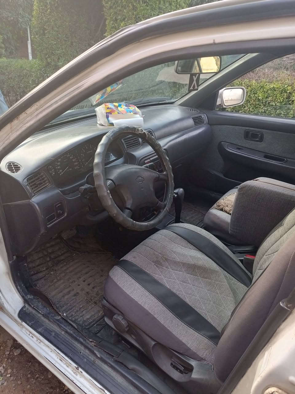 سلام عليكم
نيسان سني موديل1998
رقم بغداد الجديد
مكينة وكير مكفولة تخم تاير نضيف 
السياره ما مصبوغه 
المكان صلاح الدين يثرب احباب الزور السعر (50)وبيها مجال 
الرقم:***********
