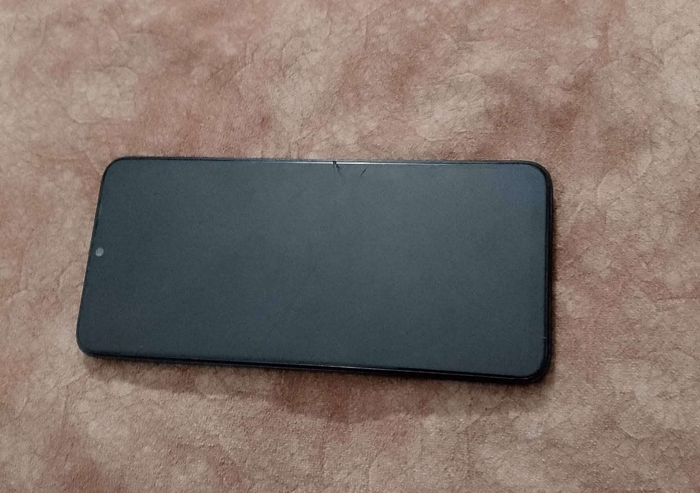 السلام عليكم
تلفون infinix hot30i
ذاكره128
استعمال قليل 
بي كسر بسيط في الشاشه ميأثر عالاستخدام
السعر 90وبي مجال 
للاستفسار ***********
