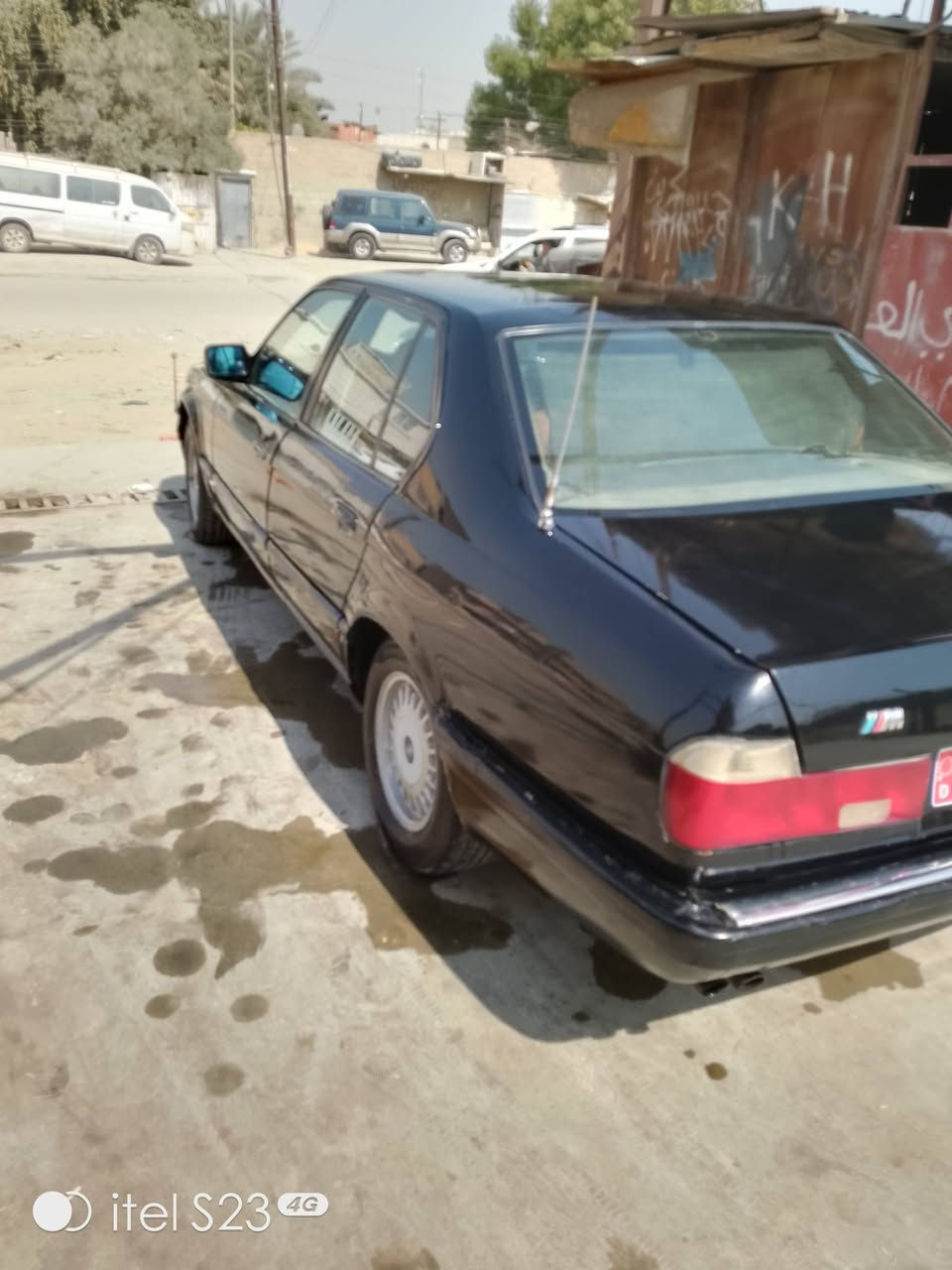 سلام عليكم بيم 730 كير ومكينه وكسن بلكرتون تخم تاير جديد سياره جاهزة كهربيات كله شغاله تقفل وتفتح ريمون سياره مصبوغه عام لجمليه مابيهه ضربه موديل 1991 رقم نبار تحويل مباشر مصفره من لغرامات بيع سعر 35 مكاني بغداد رقمي ***********
