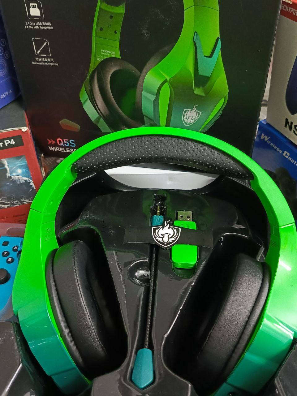 السلام عليكم 
هيدفون كل نوع وسعر للطلب والاستفسار خاص او عام موجود 
***********
