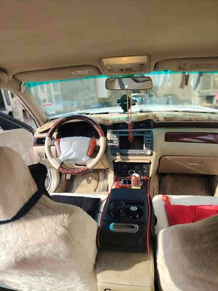 مەلیڪەی مووس 2003 بەشەرتی گێڕو مەڪینە و دوڪەڵ و سەرف دەشبوڵ نەجەفە ناوزەرد  سەیارەڪە ڪامل جوانڪاری بۆڪراوە پاڪ ماوەتەوە سێ دووگمەیە و پەردەیە  سوڪان ڪارەباییە بەگ لایتی عیونە   ڕۆنی مەڪینە و گێڕ هایدرۆلیڪی نوێ گۆڕاوە سەیارەڪە مەڪینە گەورەیە لایت زینۆن ئیشارەت زینۆن  چەندین جوانڪاری تری بۆدانراوە پێشو دوا ڪڕیستاڵ 
 نرخی 48 گڵاو مامەڵەیەڪی برایانە  سەیارەڪە لەڪەلارە ژمارەی تەلەفون *********** كالار
