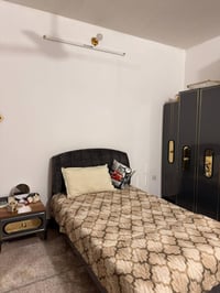 غرفة نوم نفر و نص كامل للبيع ٥٥٠ السعر  07715889970