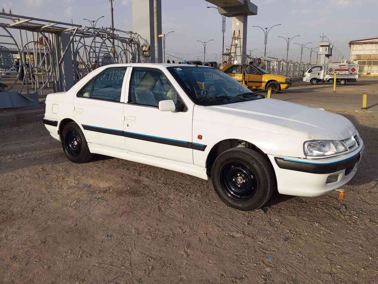 بيجو بارص ٢٠١٤
جاهزه من كل شيء 
سنوية ورقم انكليزي 2031 
كير مكينة حدادة تبريد تخم تاير شرط 100%
*********** .
