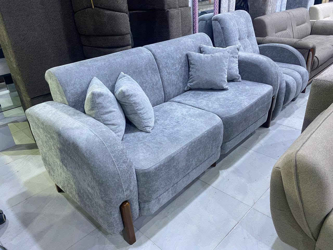 البانده التركي المستورد
من مليون صار السعر 800 الف فقط
اخر 3 قطع

🛋️ التخم التركي الفاخر 🇹🇷
✔ 10 مقاعد فخمة بجودة عالية وتصميم راقٍ
✔ الخشب: متين وقوي

✔ الإسفنج: سوفت طبي مريح جدًا، مثالي لأصحاب الوزن الثقيل

💰 السعر: 800 الف
🚚 التوصيل: مجاني حتى باب البيت!

💥 لأصحاب الذوق الرفيع وعشاق الأناقة! 💥
       اجعل منزلك أكثر فخامة وتميزًا 

📍 العنوان:  ناصريــــــة  شــــارع 30
              مجمع علي الشويلي 
              مجاور مكتب الصدرين للعقار

*********** 
***********
