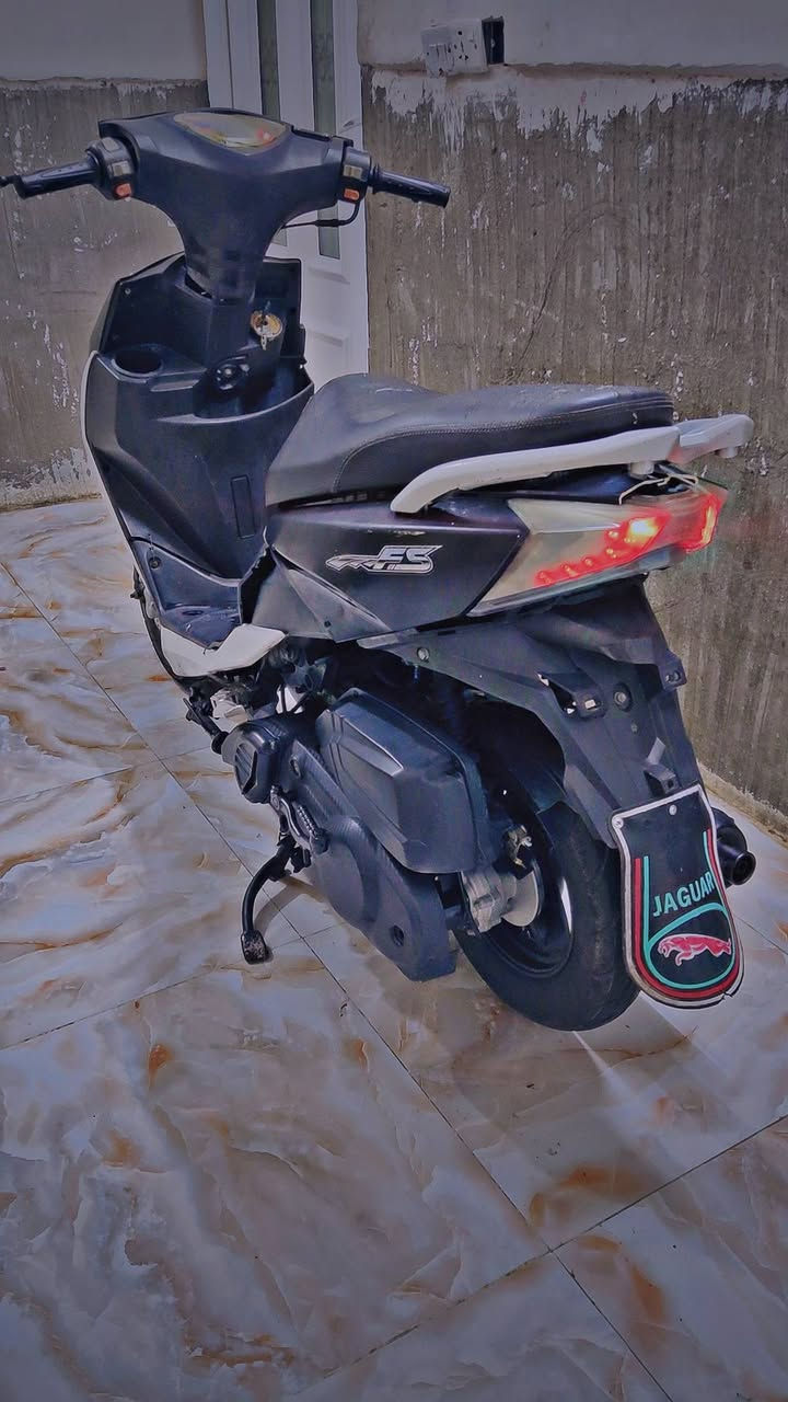 ماكس اف اس موديل 2021 سرعه 120 دراجه كفاله عامه مابيه اي عطل أو نقص كله علابلاد محرك ناعم لاصرف ولا بخار فول نشاط كهربائيات وسلف ودشبول كله شغال ماطور فول نضافه سعره 200 بيه مجال قليل كركوك قادسيه الثانيه الرقم ***********
