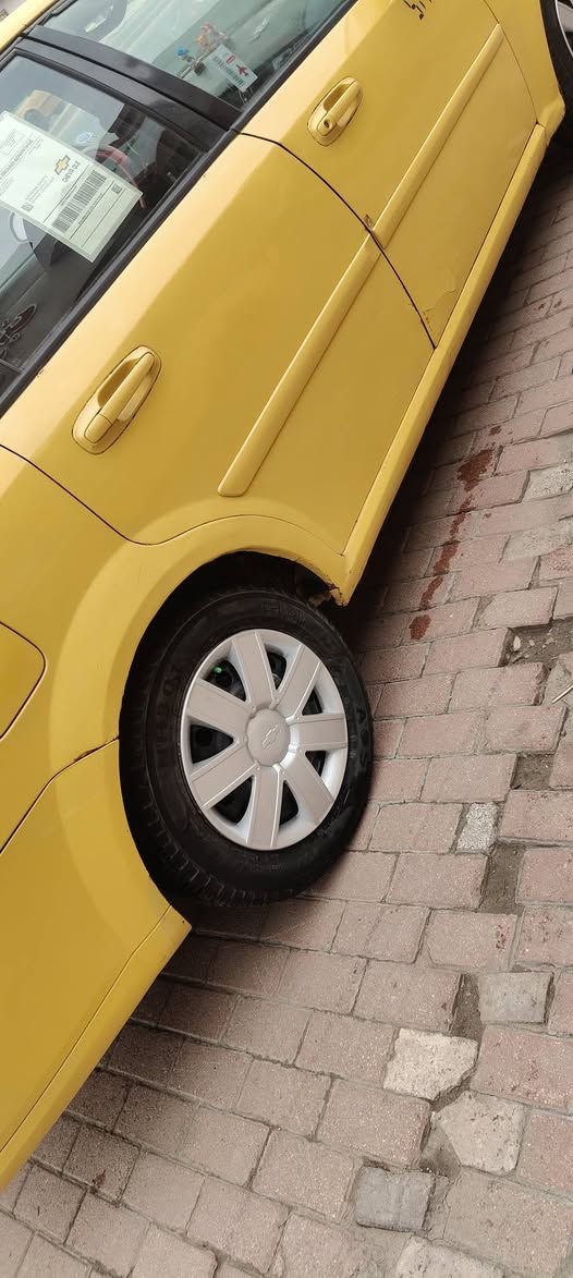 السلام عليكم اوبتره للبيع موديل 2008سياره خير من الله صدر امامي خلفي جديد كهربائيات كلى شغالى تبريد منضومه جديده تخم تاير جديد رقم بغداد سنويه ماصاقطه مكاني بغداد الحبيبية السعر 50 رقمي ***********
