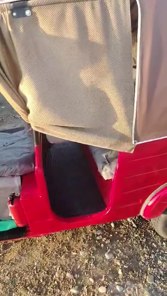 تكتك بجاج موديل ٢٠١٨ بأسمي شرط التحويل تكتك معمرها جديد وشغل درجة أولى ماتصرف عليها فلس .
السعر ست ملايين للتواصل ***********
مكان بعقوبه قرب مرور
