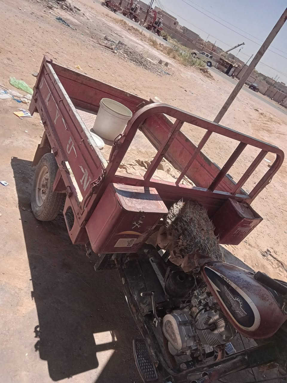 سلام عليكم اخون مكلف بل نشر ستوته للبيع 
موديل 16
أوراق اصولي
مكينه جديده 
مكانها بغداد جسر ديالى الكرغوليه 
نقصها ترتيب للكهربايات وخياس بل بدي 
السعر 650 وبيها مجال بسيط ***********
