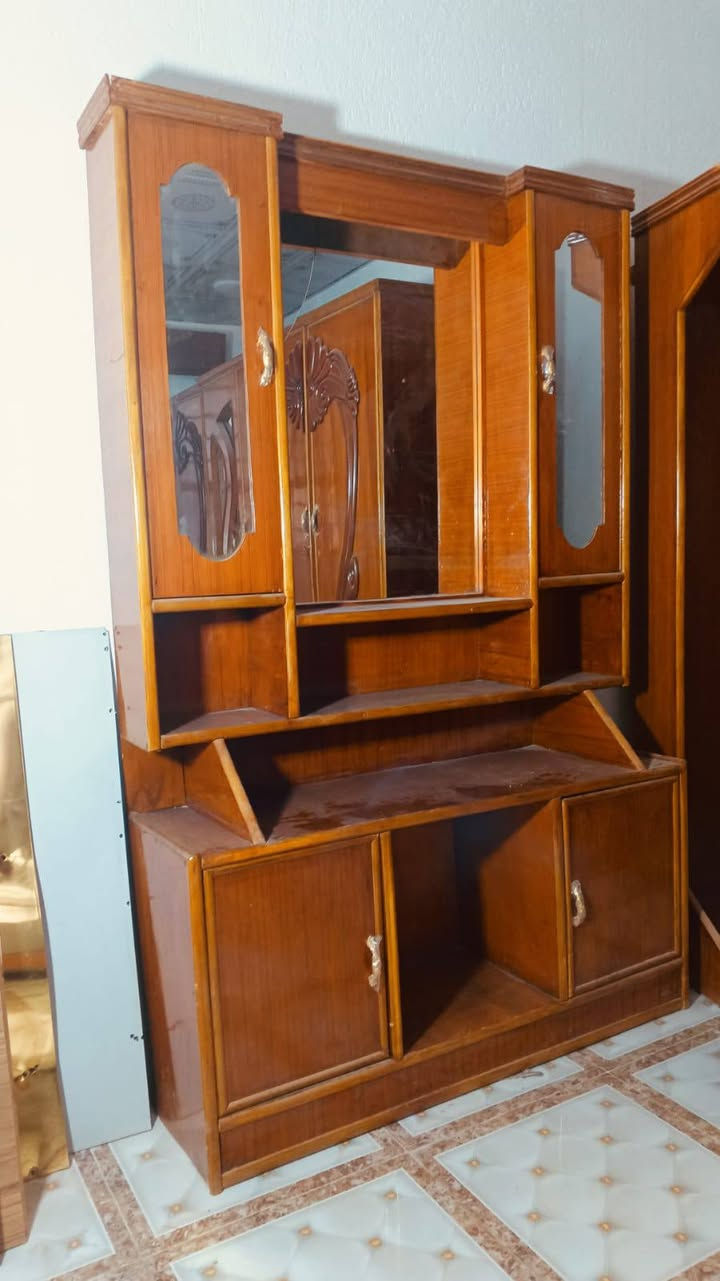 غرفه ٦ صاج عراقي  نظيفه مصبوغه كامله...السعر ب430..شراي يتصل ***********..توصيل اكو..
