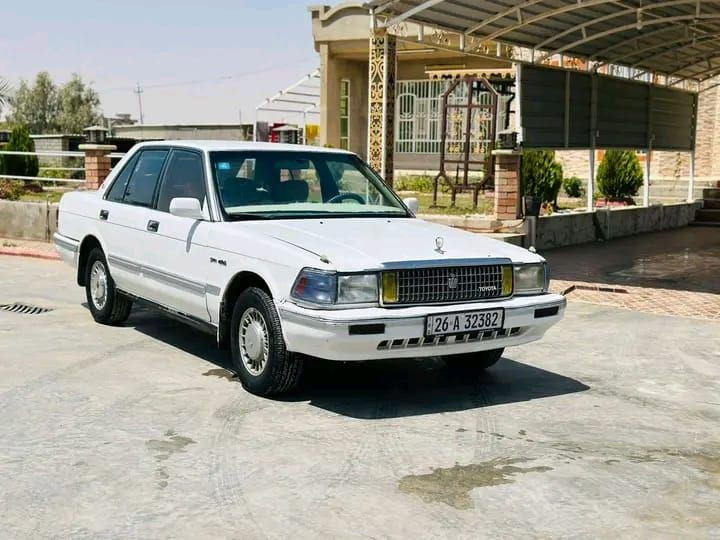 السلام عليكم 
سيدان للبيع موديل 90 
گير ومحرك بطة 2500 نظيف 
تبريد ثلج كل الكهربائيات شغالة
السيارة انطيها حزام 
مسجلة صلاح الدين دولي 
سنوية إلى 2026  
صاحبها الشرعي موجود 
السعر /52وبيها مجال 
مكاني الشرقاط /الخصم 
اتصل وتدلل 
***********
***********
