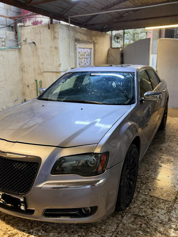 السيارة مال جناي اقرة تفاصيل وبخدمتك
اوباما 14 فول بانوراما 
كصة جنطة 
متؤمة سليمانية ارقام سنوية 
استخدام شخصي 
جاهزة ما بيهة نقص برغي 
للاستفسار 
***********
