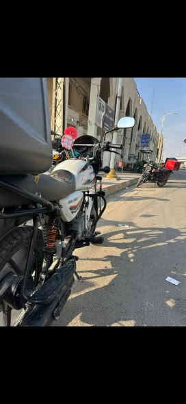 للبيع فقط
بوكسر موديل ٢١  رقم بغداد مشروع وطني محرك شرط مامفتوح نضافه انضف من الصور مكاني تكريت مارد ماسنجر 
وتساب وتصال
 الرقم: ***********
