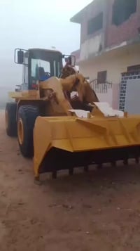 لودر ٣٨ • كسر استيراد • للبيع