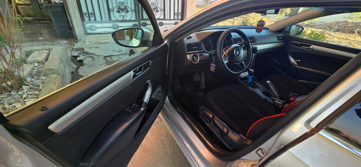 السلام عليكم
باسات 2017
قطعتين صبغ
بدون داخل بدون ايرباك
كير محرك كفاله
محرك ١٨ مرغوب 
أرقام سنويه جديده
ماشيه ١٢٥ m
سياره كامله و جاهزا
العنوان قضاء الشيخان
السعر 126مجال
*********** دهوك, العراق
