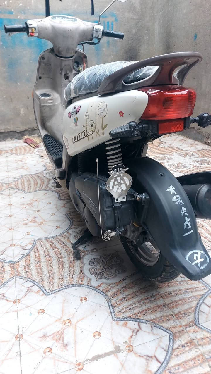 السلام عليكم شباب/ دراجه فله كفاله عامه من مكينه  تجي وتشوف دراجه  مال ربه ماصالهه  شهر من نزلته تجي وشوف العين دراجه كلشي شغال بيه دبلات  أماميه-خلفيه  دراجه على وضع الشركه  # العنوان ! بصره حيانيه ! اولاين على المستطيل! قرب ! حسينيه الزينبيه ""! السعر ٩٥٠ وبيه مجال المو شراي لا يتعبني رقم تليفون  ***********
