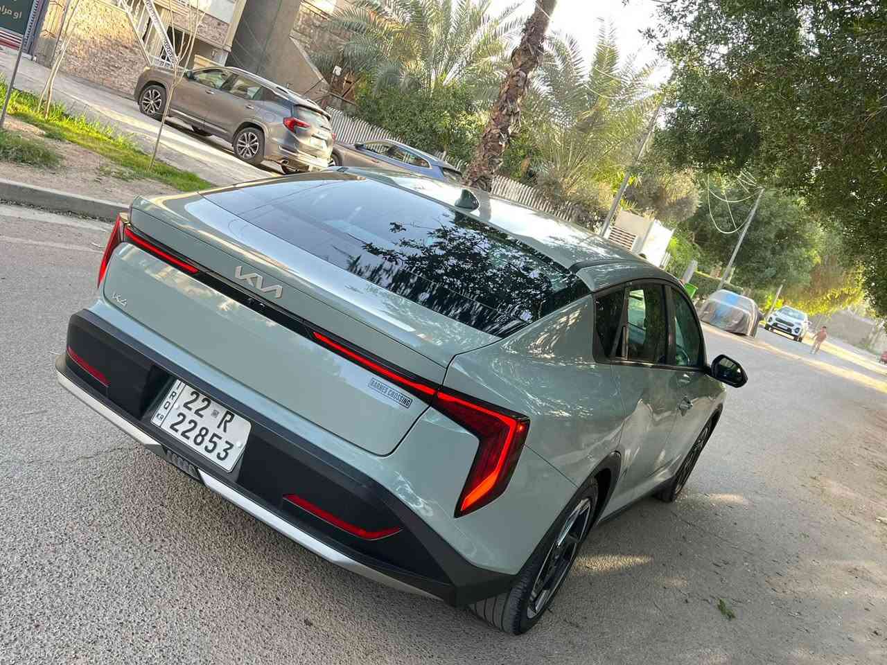 كيا k4 موديل 2025 
لون مميز دخول جديد رقم اربيل ترقيم جديد 
حادث بسيط موضح بلصور
 مواصفات EX فول عدا الفتحه 
محرك 2000 دوش /شاشة كبيره متصل مع كاميرا دواره/ تحكم ستيرن كروز سرعة مانع انزلاق تحديد مسار/ وضعيات قيادة مود درايف/تبريد بيانو /تشغيل عن بعد/
سايد بريك دكمة/ ويل كب بلاد/ راذار امامي وجانبي/ السيارة جديده وضع زيرو
رقم صاحب ***********
   ..    بغداد زيونة  السعر 182 بيه مجال بسيط
