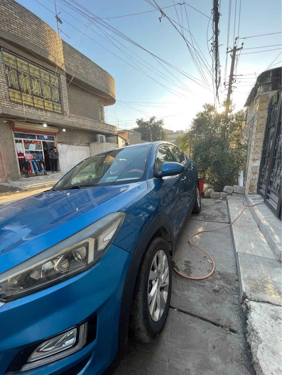 توسان 19 امريكي ضررها صفحه كامله جهة السايق ( ممبدل بيها اي شي ) السعر 155 
*********** بغداد, العراق
