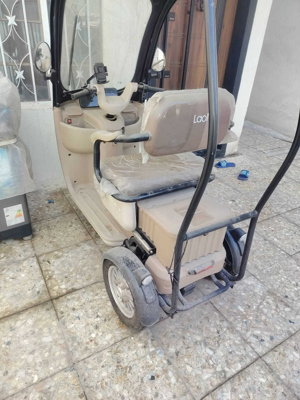 السلام عليكم دراجه شحن للبيع استعمال يومين فقط اشتريته مليون و ١٠٠ ابيع ٨٥٠ الف
*********** الموقع البياع مقابل الهايبر @
