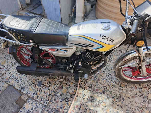 سلام عليكم يراني للبيع موديل 2025 دراجه حلوه مكينه مكفوله بيهه بي شاشه محتركه 750 بيهه مجال  جيه بغداد حسينيه ***********
