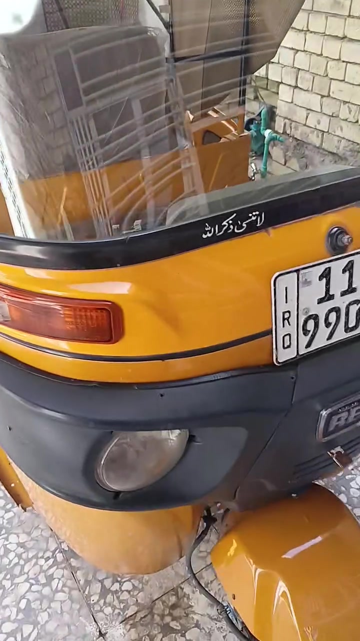 تكتك باجاج موديل ٢٠٢١ رقم بغداد  انكليزي هزه جديده باسمي لاتنقيص ولاتبخير السعر ٧٦٠٠  اتصال او واتساب *********** مدينه الصدر الداخل
