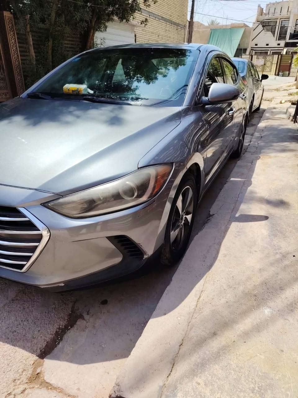 النترا17 وارد امريكي 
حادث  تبديل فقط بنيد  وبيه صبغ جاملغ خلفي 
صور السونار موجود ب منشور سياره نضيفه 
سياره ب اسمي شوكت متحب تحول اني حاضر 
سياره كير ومكينه تبديل ع ايدي جديد مواصفات عاديه se
السعر 120$وبيه مجال حك الجيه 
ماشيه 160
📞 ***********
بغداد الدوره شارع 60
