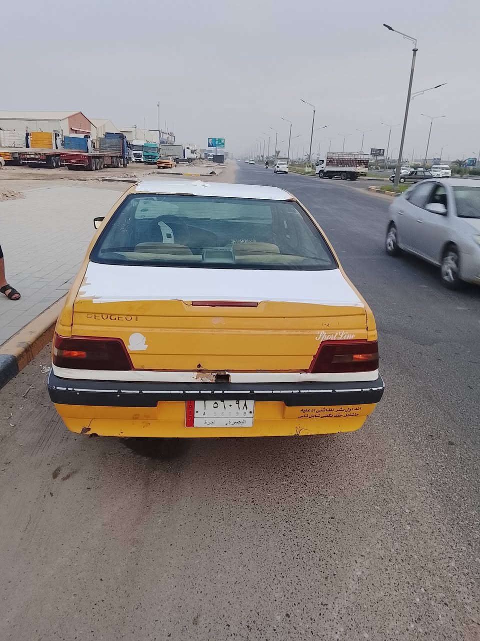 بيجو 405 مديل 2010 تجديد سنويه تصفير هيئه وغرامات  عليه الك الصافي السيارة شوف العين مكان السيارة البصرة ابي الخصيب حمدان السعر 17 ورقه الموشراي لا يدخل رجائاً خوان للاستفسار تصال ***********
