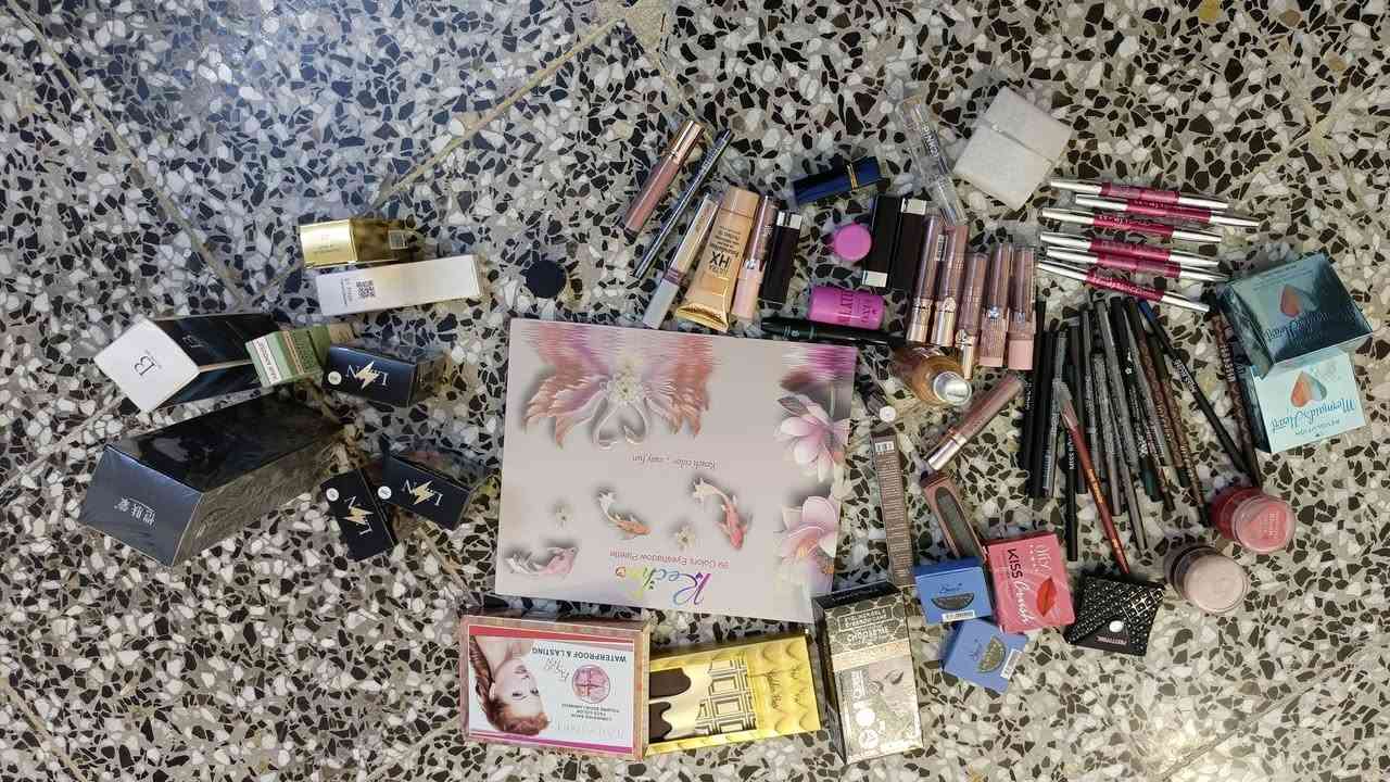 شلعة مكياج امزون ب ٢٥ فقط و متوفر توصيل


**إذا كنت صاحب هذا الإعلان وتريد حذفه لأي سبب، رجاءا أرسل رسالة إلى الدعم الفني**