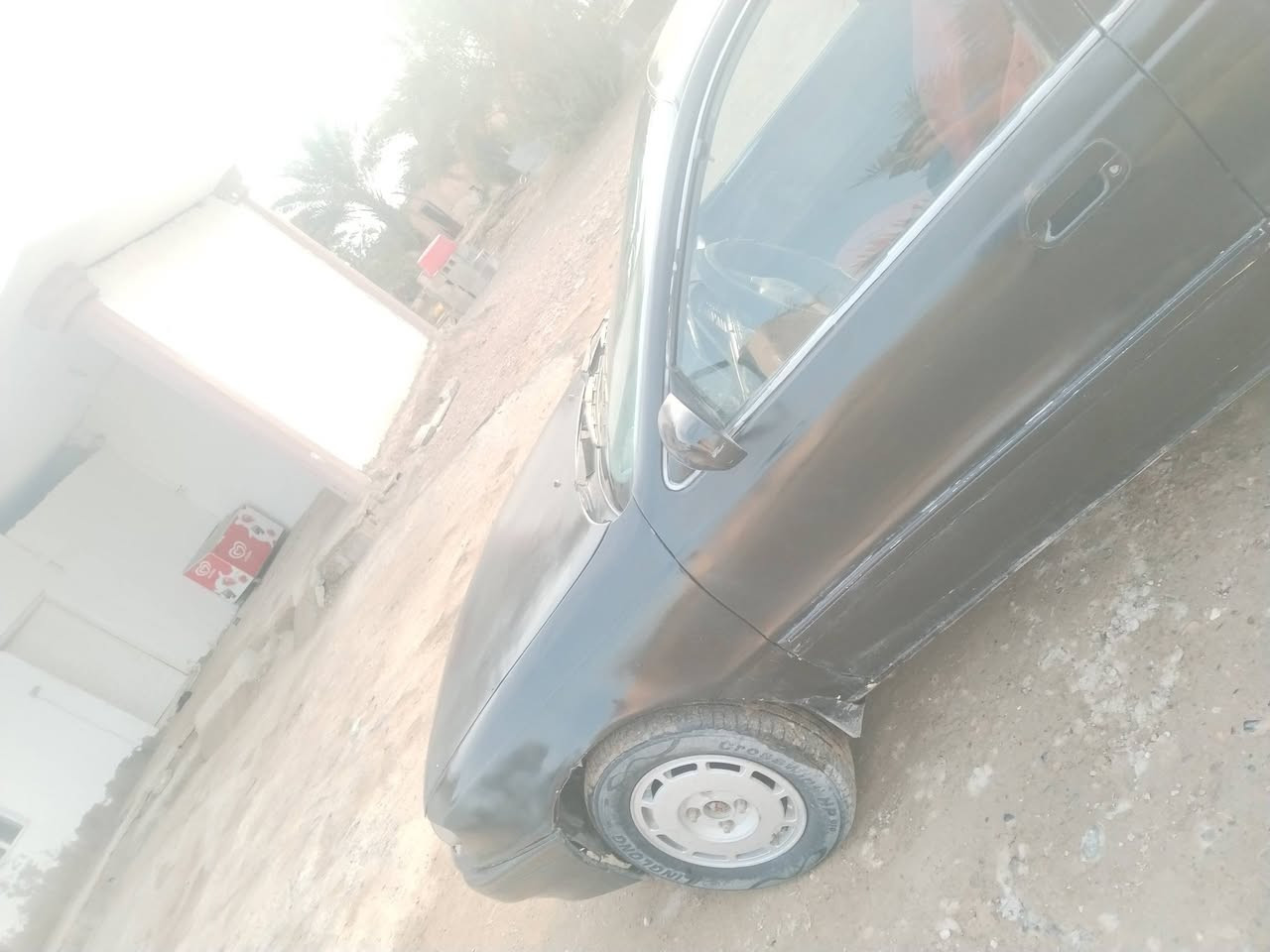 سلام عليكم انتره دمعه مديل ٩٤ للبيع
محرك كير خير من الله
صبغ عام لل جماليه.
 كهربائيات كلها شغاله
صدر نص عمر
دبلات امامي خلفي جديد
قواعد دبلات امامي وخلفي جديد.
دسكات امامي جديد.
مسجل قرص و ام بي ثري فول صوت
جاهزه الحمد لله... تحويل ثاني يوم
سنويه خضره صاقطه من 19 اي غرامه عليه
تاخذ مني صافي.. السعر ٢٣ بيها مجال حك الجيه.
و الصور كدام عينكم... يلي يريد يخابرني *********** -او يراسلني خاص
