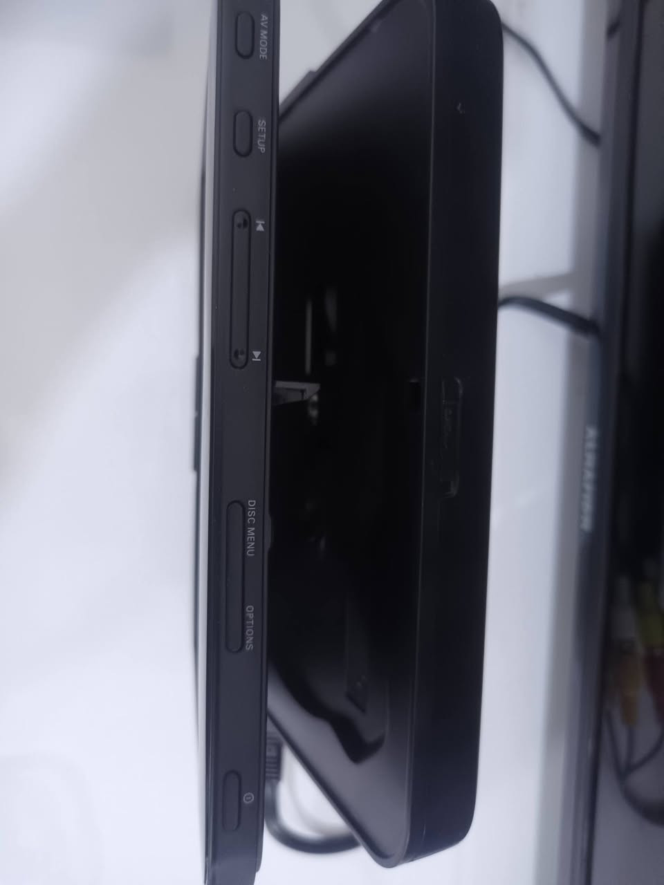 جهاز دفدي على شكل شاشة شحن نضيف يشغل اقراص ب25 قفل 
يوجد توصيل


**إذا كنت صاحب هذا الإعلان وتريد حذفه لأي سبب، رجاءا أرسل رسالة إلى الدعم الفني**