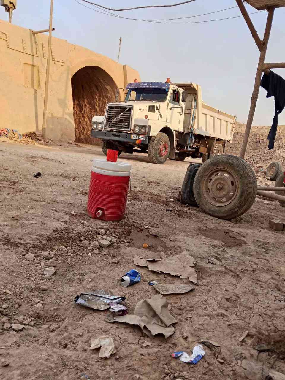 السلام عليكم سياره فالفو تك البيع موديل ٩١ محرك خير من لله تخم تاير سياره جهازه الشغل سنويه 2029/بسمي سعر خاص /***********/***********
