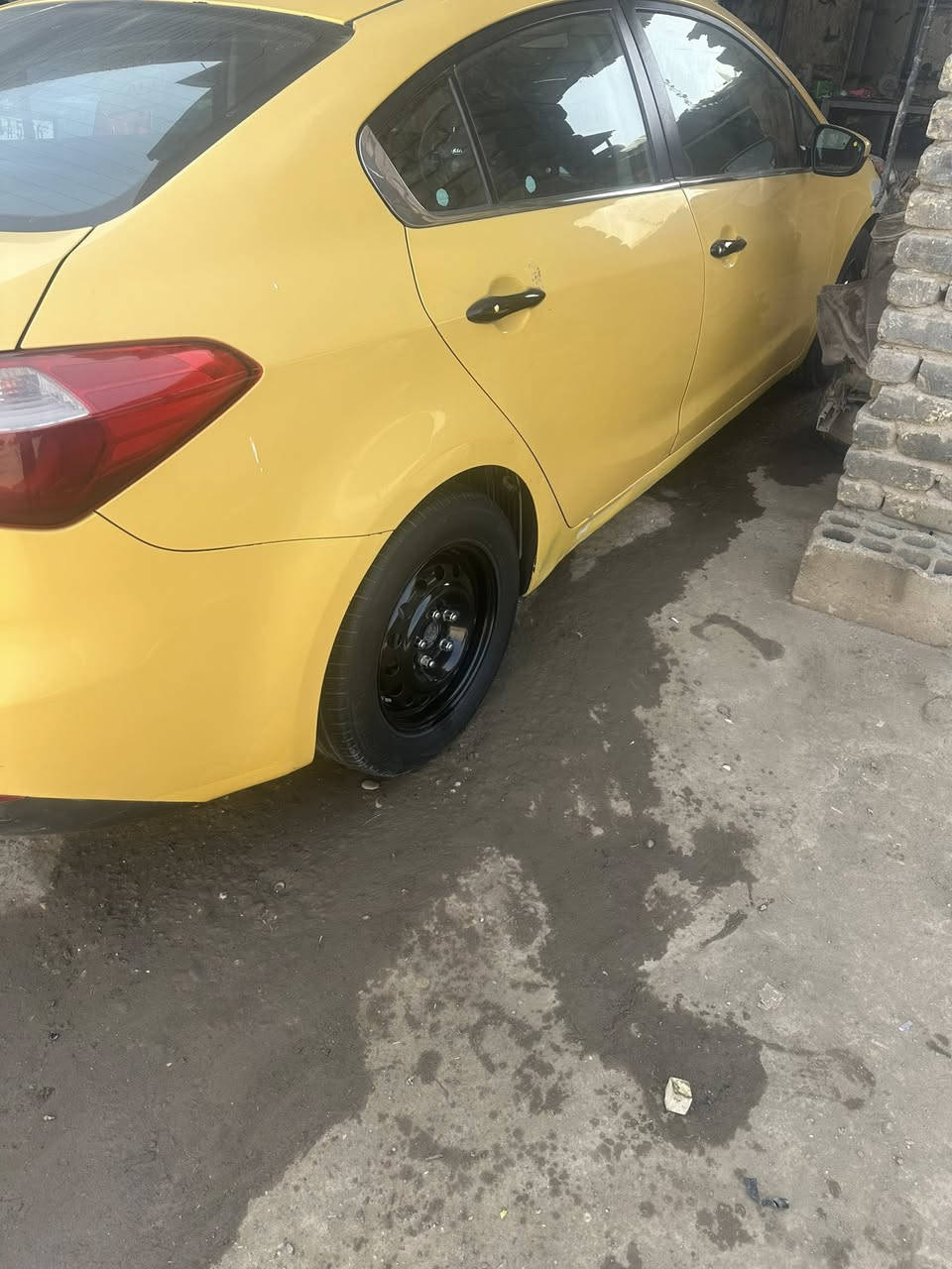 سلام عليكم ورحمة الله وبركاته من رخصت الأدمن المحترم فورتي موديل 2014امريكي حادث جاملغ وبنيد فقط بدون دواخل بدون ايرباك السياره جاهزه من كلشي حداديه مكينه تبريد تتفئه كله بلاديه السعر 105وبيه مجال بصيط الاستفسار ***********
