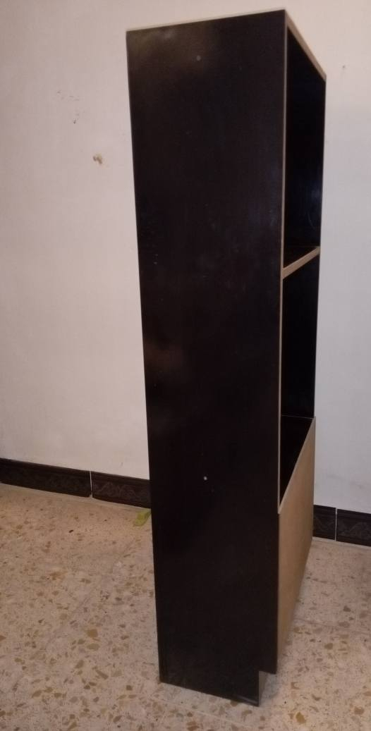 مستعجلة على البيع
بوفية عمودية ارتفاع 150سم
 خشب ..نظيفة جدا جدا ..بيهة خانتنين مع مخزن سفلي...السعر 80 ألف..


**إذا كنت صاحب هذا الإعلان وتريد حذفه لأي سبب، رجاءا أرسل رسالة إلى الدعم الفني**