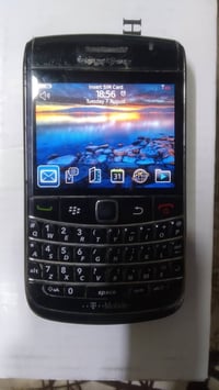 بلاك بيري • متوفر