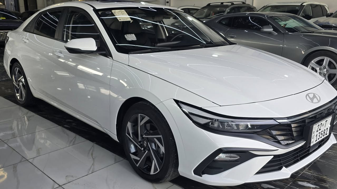 لانترا صيني متوفر 2025 فول مواصفات ماشي 12300 كيلومتر الاتصال *********** السعر 14900$
