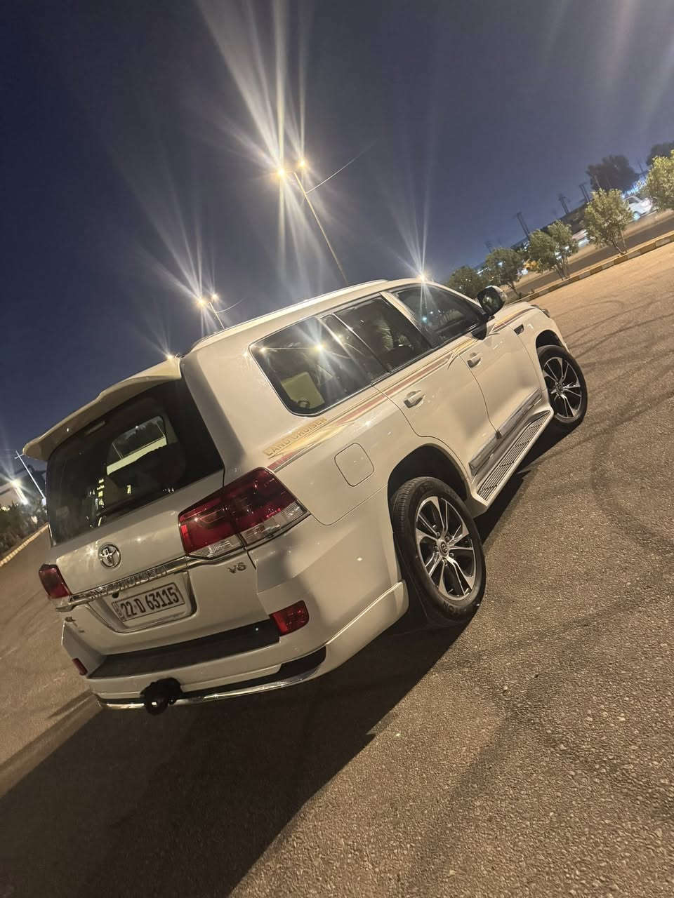 السلام عليكم لاندكروز GXRشركات مديل ٢٠ خليجي ابيض صدفي ماشيه ٨٠الف رقم اربيل دولي باسمنه جاهزه بدون اي نقص وكلها وضع البلاد فقط البنيد مبدل اصلي بدون صبغ بدون اي ضرر داخلي كفاله حته الدعاميات السعر ٤٧٥وبيها مجال للاستفسار *********** مكاني النجف
