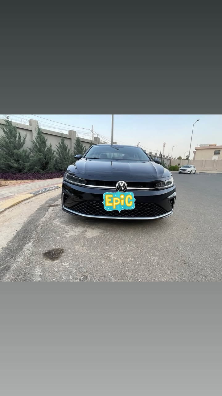 السلام عليكم
جيتا موديل ٢٠٢٥ 
مواصفات Se يعني فول عدا الفتحة 
حادث فقط جاملغ جهة سكن وباب 
ماشية ٤٤ كم 
جميع الايرباكات سليمة 
عنوان أربيل
رقم أربيل الجديد
***********
