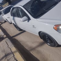 اكسنت 2010  كفاله عامة لابارد ولاصبغ بيها فقط باب مفتوح وبيها كم حالوب...