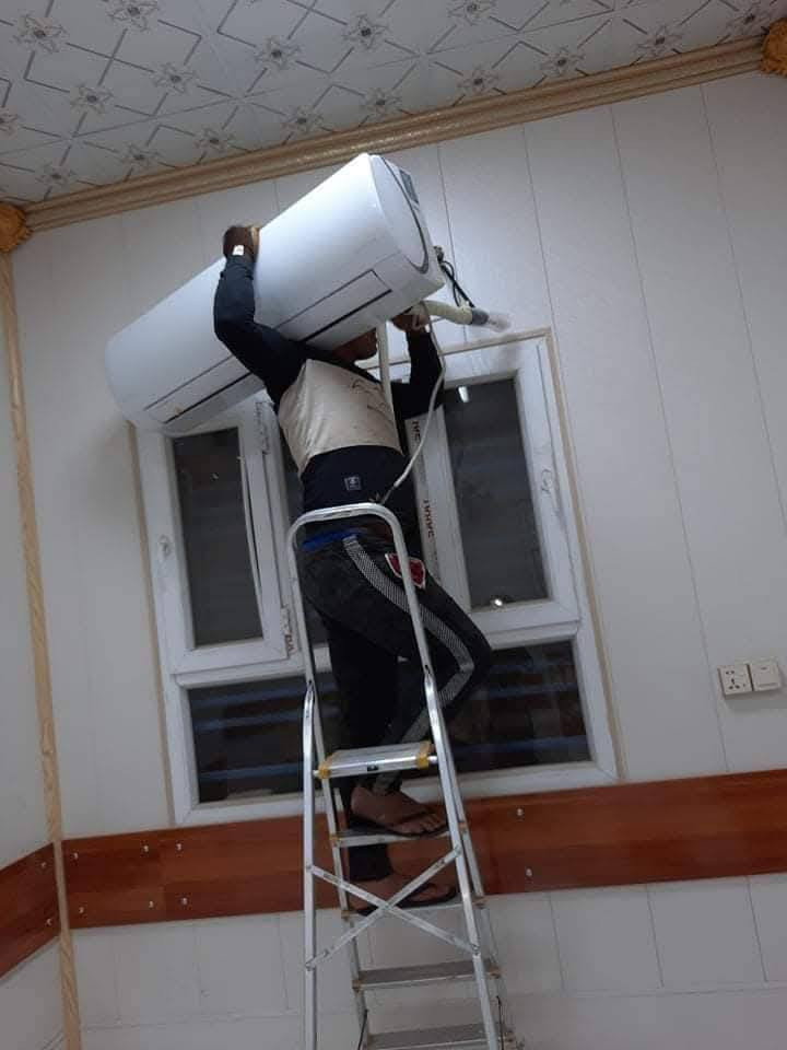 السلام عليكم ورحمه الله وبركاته
مستعدون لتصليح  وبيع وشراء كافة الأجهزة الكهربائية 
ومكيفات الهواء و ،
اذا كان عندك مكيف او سبلت عاطل   اتصل على
الرقم ***********  او ادخل خاص على الصفحة الشخصية ،
علي اياد
