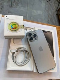 آيفون ١٥ برو ماكس • تيتانيوم • بطارية ٨٦٪