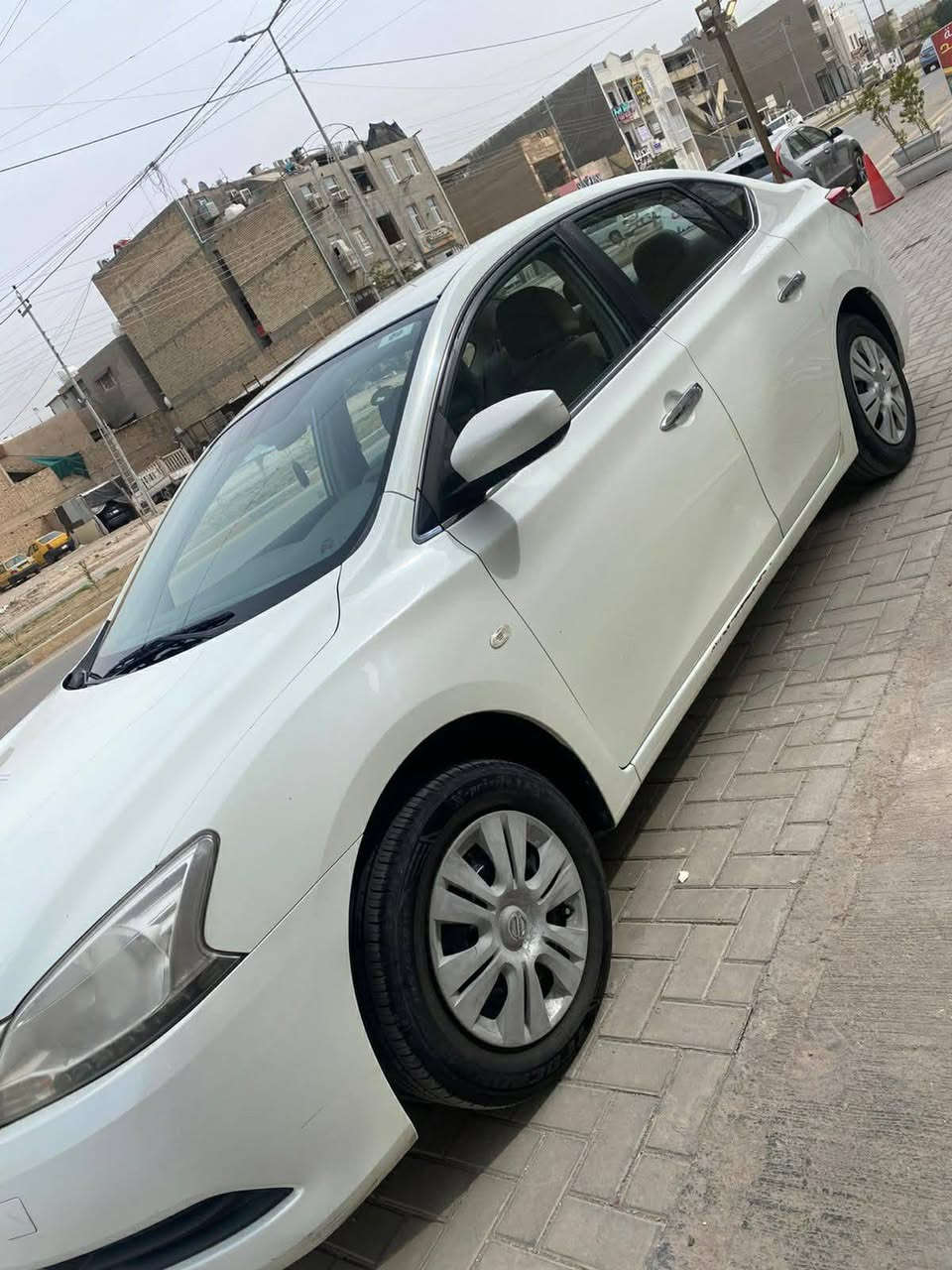 السلام عليكم 
نيسان سنترا 2015 خليجي السيارة مكفولة من الضربة فقط صبغ دعامية خلفية رقم اربيل دولي السنويه ما نافذه لحد الان باسم شخص من اهل بغداد وموجود ماشية السيارة 140 السعر 97 ورقة قفل للتواصل *********** مكان السيارة حاليا بغداد البياع
السيارة حاليا ادامة كامله  سيرفر كامل مع تنظيف غرفة الاحتراق بشقور جوز الهند وتبديل بلكات و دهن الكير مبدل جديد حداديه صدر كامله جديد جلي ماصدات اماميه وخلفيه السيارة تبريد شغال  و جاهزة ع 24 حبايه ترايها للبصرة
