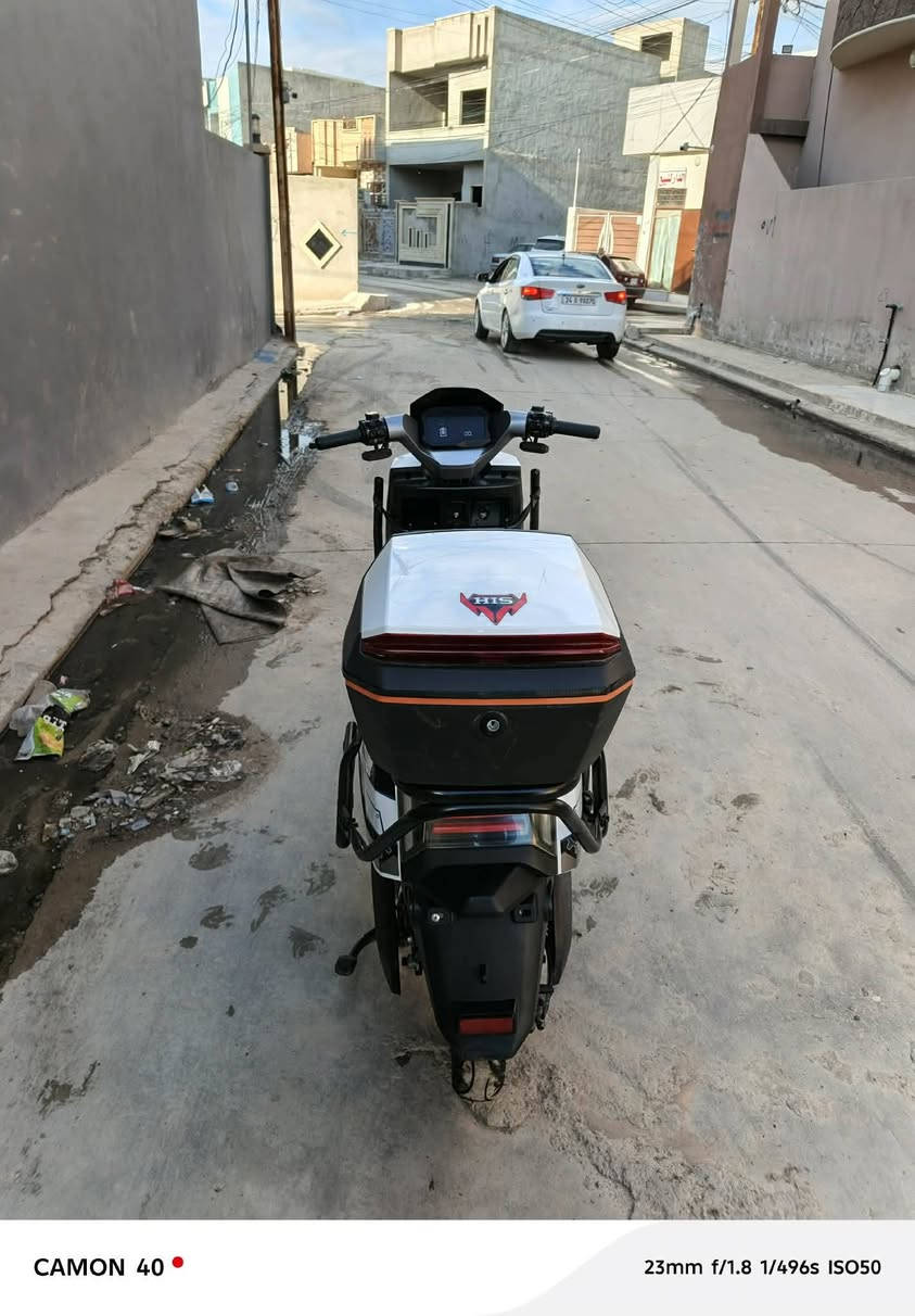 السلام عليكم
ماطور شحن اوباما 6 بطاريات دبل 4 نمر شرط الفحص وايرمنية كلها شغالة نظام R  بلاتوث سعر 600 وبي مجال بسيط الاتصال ***********
ملاحضة بطارية وحدا مبدلة وشرط الفحص بطاريات عقل ملف
