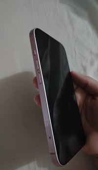 آيفون ١٥ • ١٢٨ • وردي