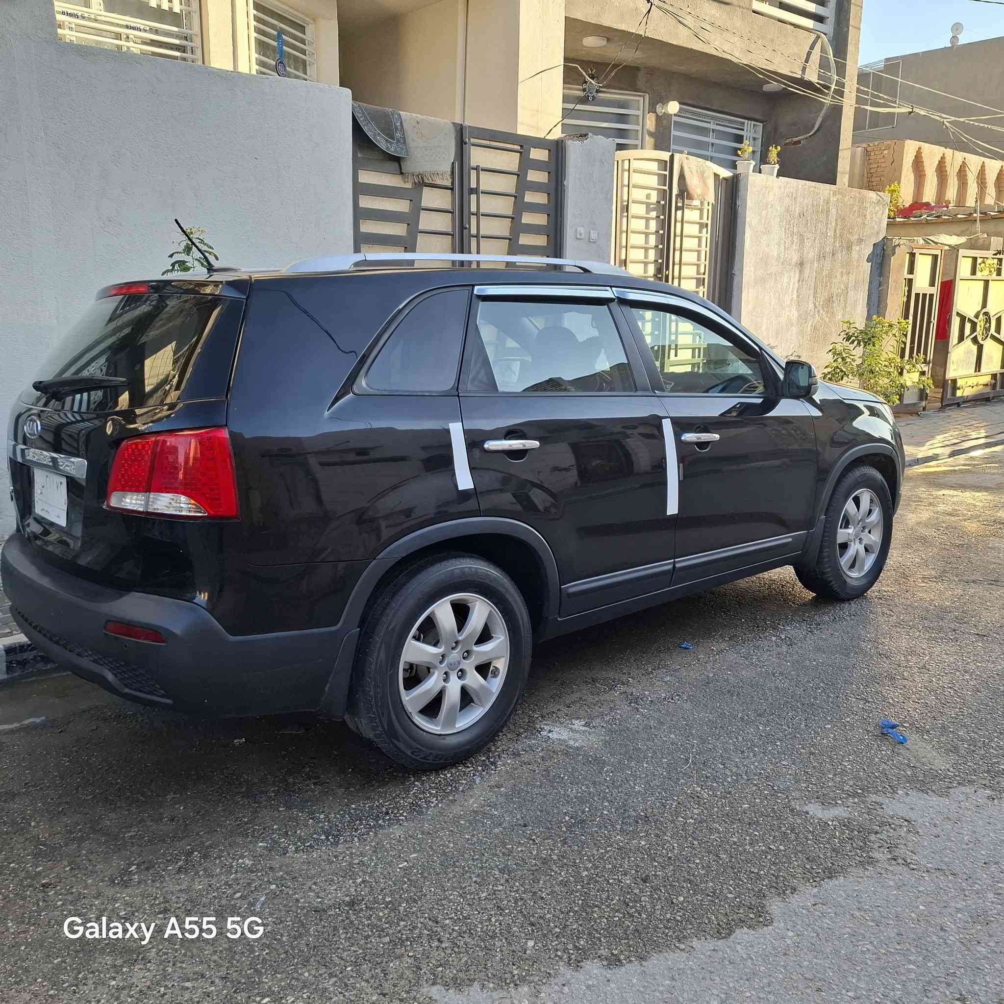 سلام عليكم سورنتو للبيع موديل ٢٠١٣ اربع سلندر محرك دوش بيها فقط بنيد مصبوغ سبعه راكب السعر ١٤٠ مكان السيارة كربلاء 
***********
