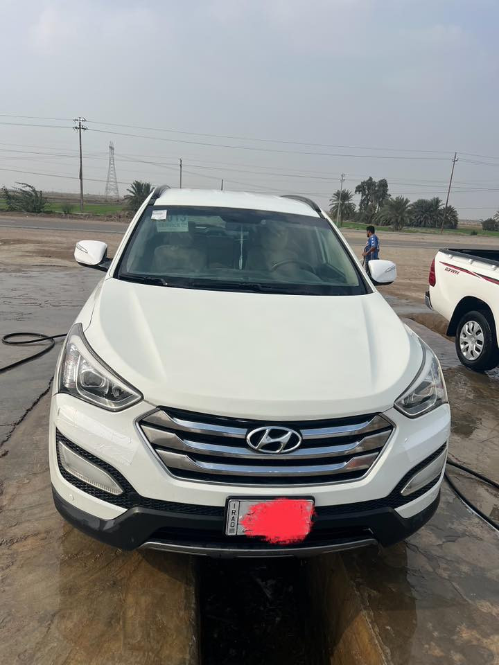 سنتافي 2013 وارد خليجي
محرك 6 سلندر 3.3 لتر 

مكينة وكير مكفولات 

السياره ماشيه 153الف 

السياره حلوه وما ناقصه اي شي 

مكان السيارة البصرة / القرنة 

رقمها بصرة 

***********

السعر 175 وبيها مجال
