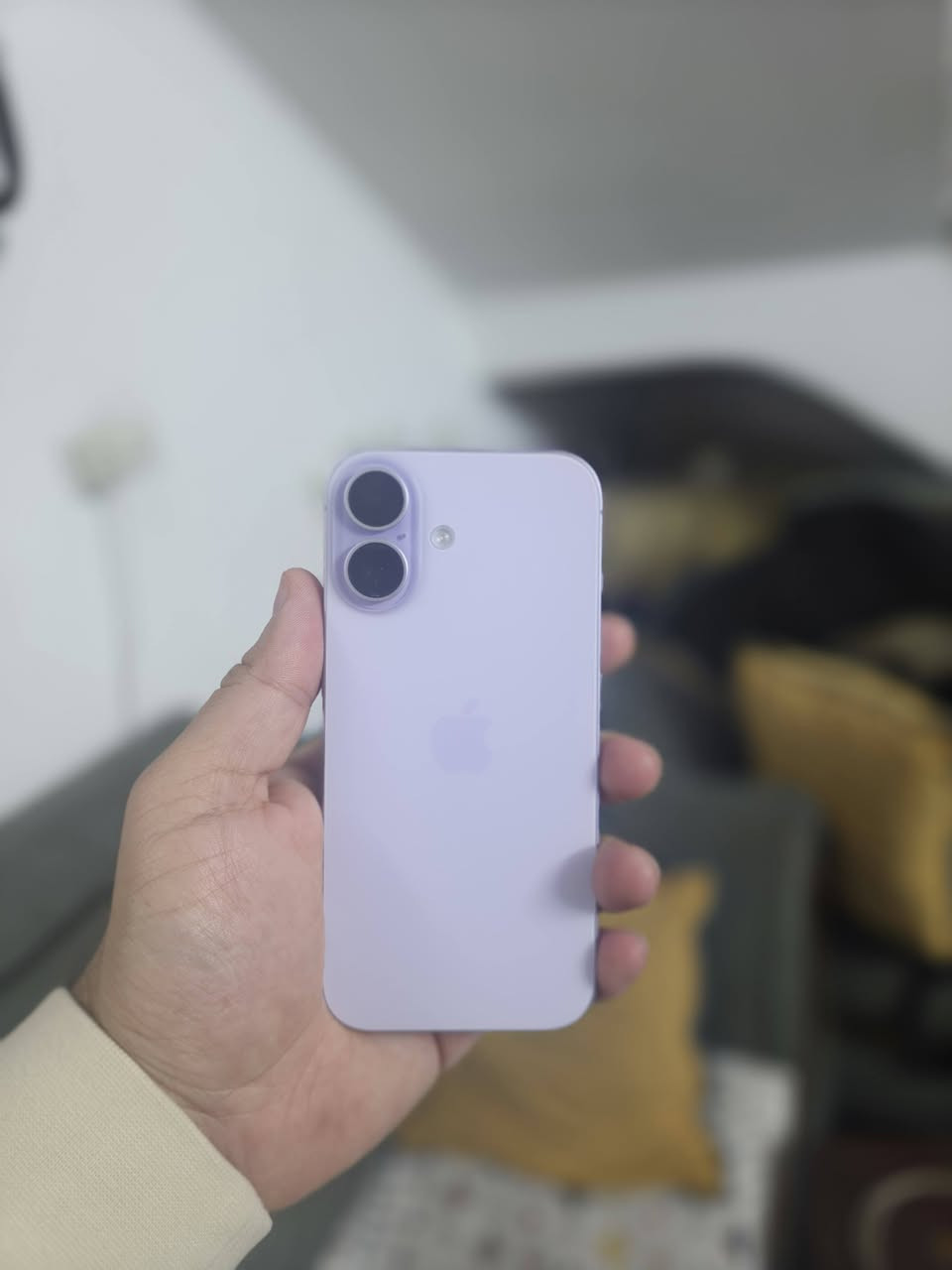 ايفون ١٧ عادي لون بنفسجي
الجهاز مكفول
بطاريه ١٠٠
ذاكره ٢٥٦
السعر ١٢٧٥٠٠٠ وبي مجال بسيط
بغداد اليرموك
***********
