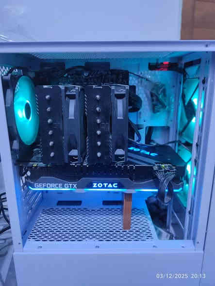 سلام عليكم pc للبيع بسعر 640 وبي مجال 
رقم ***********
موصفات 
I5 10400f box
CPU COOLER Peerless Assassin 120 SE ARGB
Gtx 1080ti 11G Zotac
Gigabyte H510M H
Ram16G 8×2 DDR4 3200 lexar
SSD 128G 
PC POWER ESGAMING 700W BRONZ
CASE GAMDIAS
