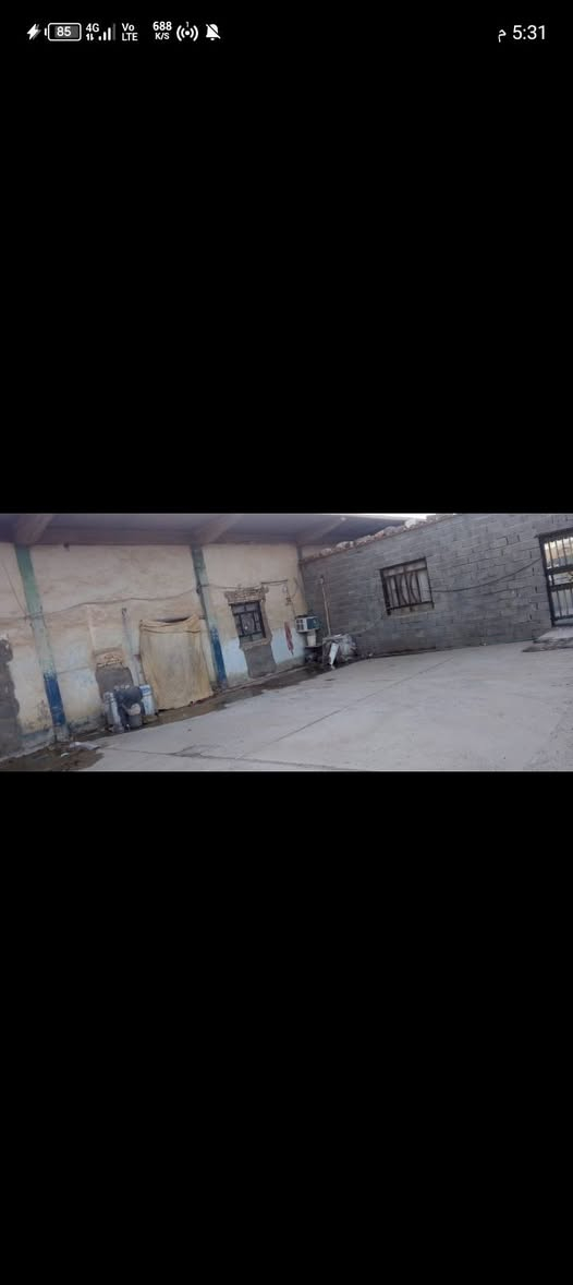 المدخل مال الشعيبه نواب الضباط اول ما تدخل
بعدي عني شارع 50 متر الرئيسي شارع الرئيسي
بيت مساحته 900 زراعي بناء قاعات بي ثلاث غرف وصاله ومشتملات كبيره او مطبخ وديوان وبيت كبير يصلح قطعه كبيره يصلح سكن السعر 24 وبي مجال بسيط مكانه نواب الضباط على جسر محمد القاسم بس تعبر الجسر كانك طالع على المصفى الشعيبه بيت كبير كل شيء وبيه حديقه
 788 758 5037


**إذا كنت صاحب هذا الإعلان وتريد حذفه لأي سبب، رجاءا أرسل رسالة إلى الدعم الفني**