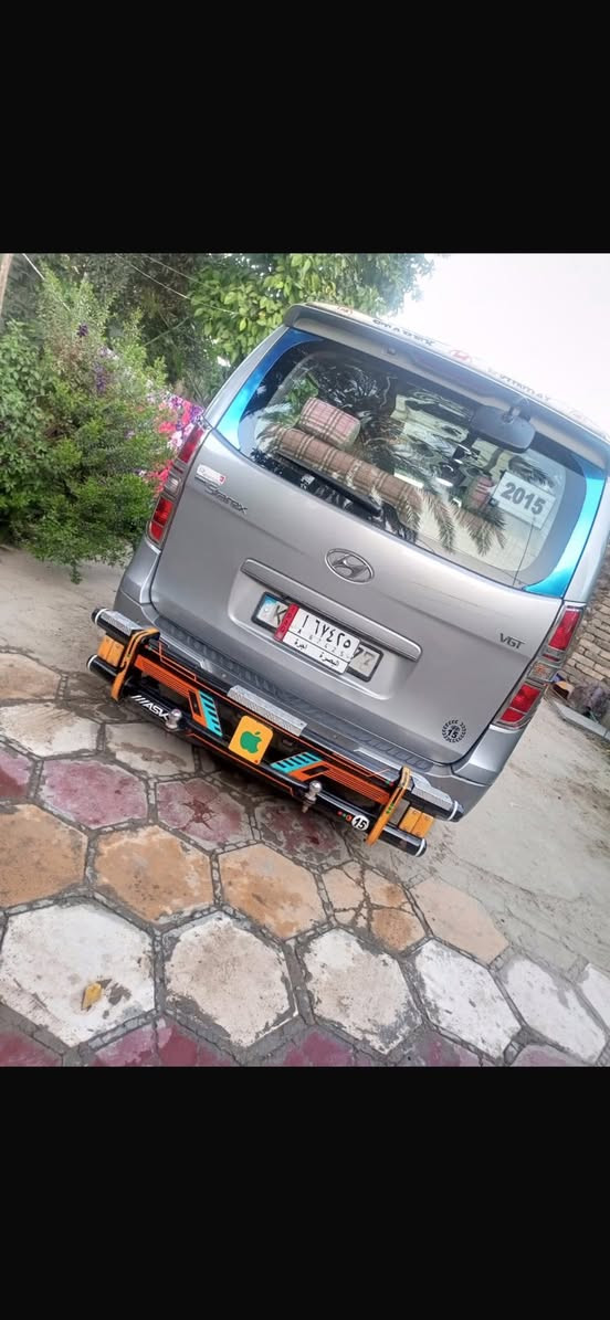 السلام عليكم ستاركس موديل 15 اصل للبيع السعر 205 وبيهه مجال قليل بيهه قطعيتن الجاملغ الايمن الخلفي ضربه خفيفه وباب السلايت بنفس الجهه شخوط وباقي السياره بحاله جيده ومكفوله مكينه سبلاين جاهزه من كلشي حداده تخم تاير جديد تدفئه تبريد  مال بيت ابد مداخله كراج ولا شركات تحويل مباشر العنوان بصره القرنه للاستفسار اكثر اتصل على الرقم ***********ملاحظه مارد ع تعليقات اتصل فقط
