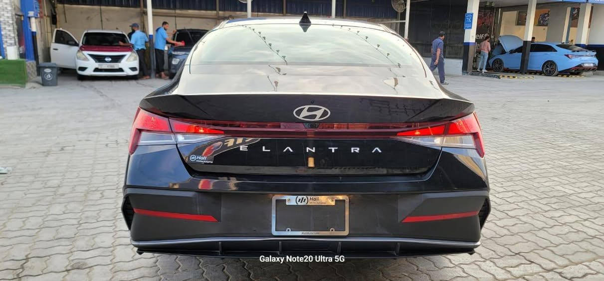 النترا موديل 24 
سعر ب 135$ مع رقم شهداء واصل جميع المحافضات جاهزه
مكاني بصره رقم. الهاتف (***********)
